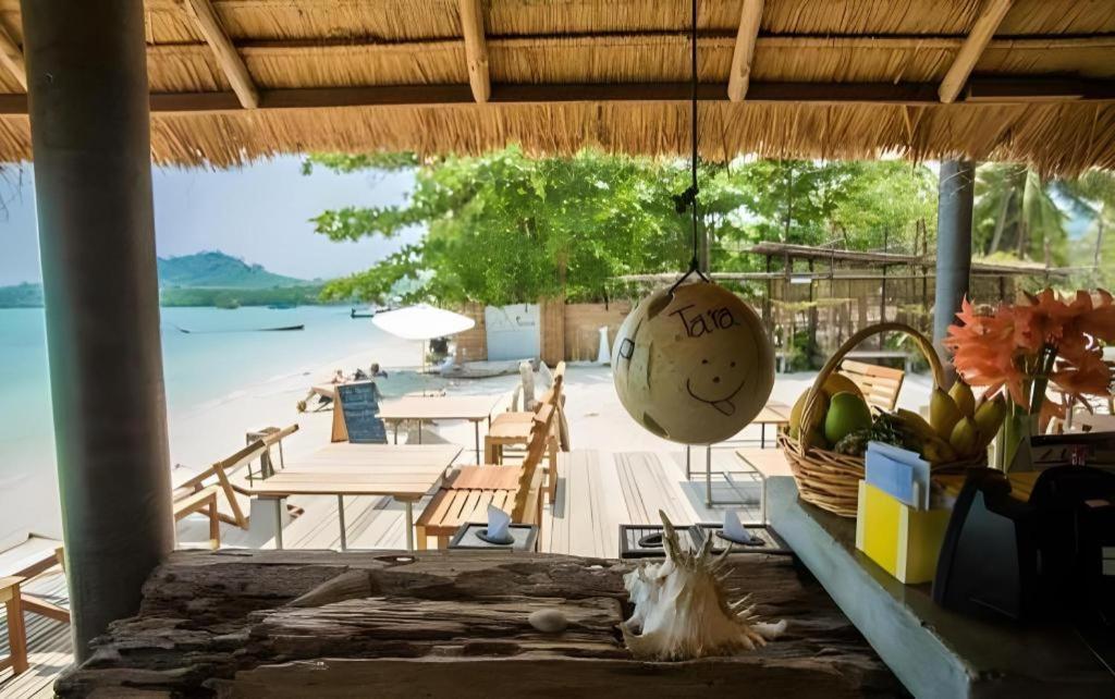 Koh Mook De Tara Beach Resort Exterior foto